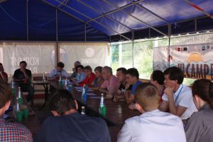 Улкэмп 2015, круглый стол с губернатором